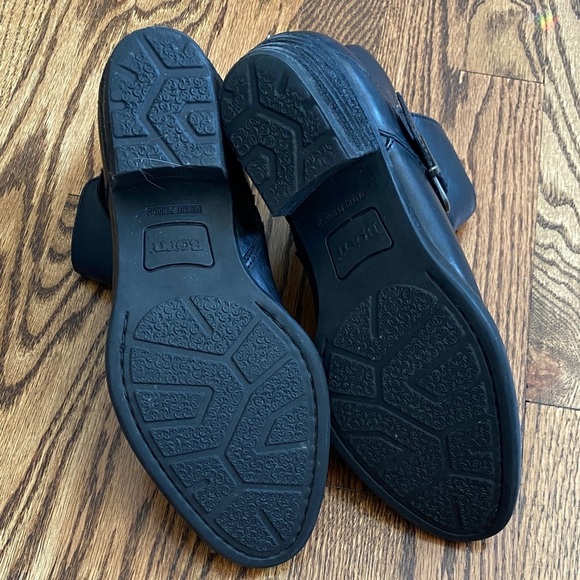 Black leather Born ankle boots, size 7.5. Excellent, barely worn condition. - Picture 10 of 12